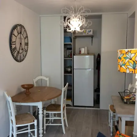 Le Des Mesanges * Вильфранш-де-Руэрг
